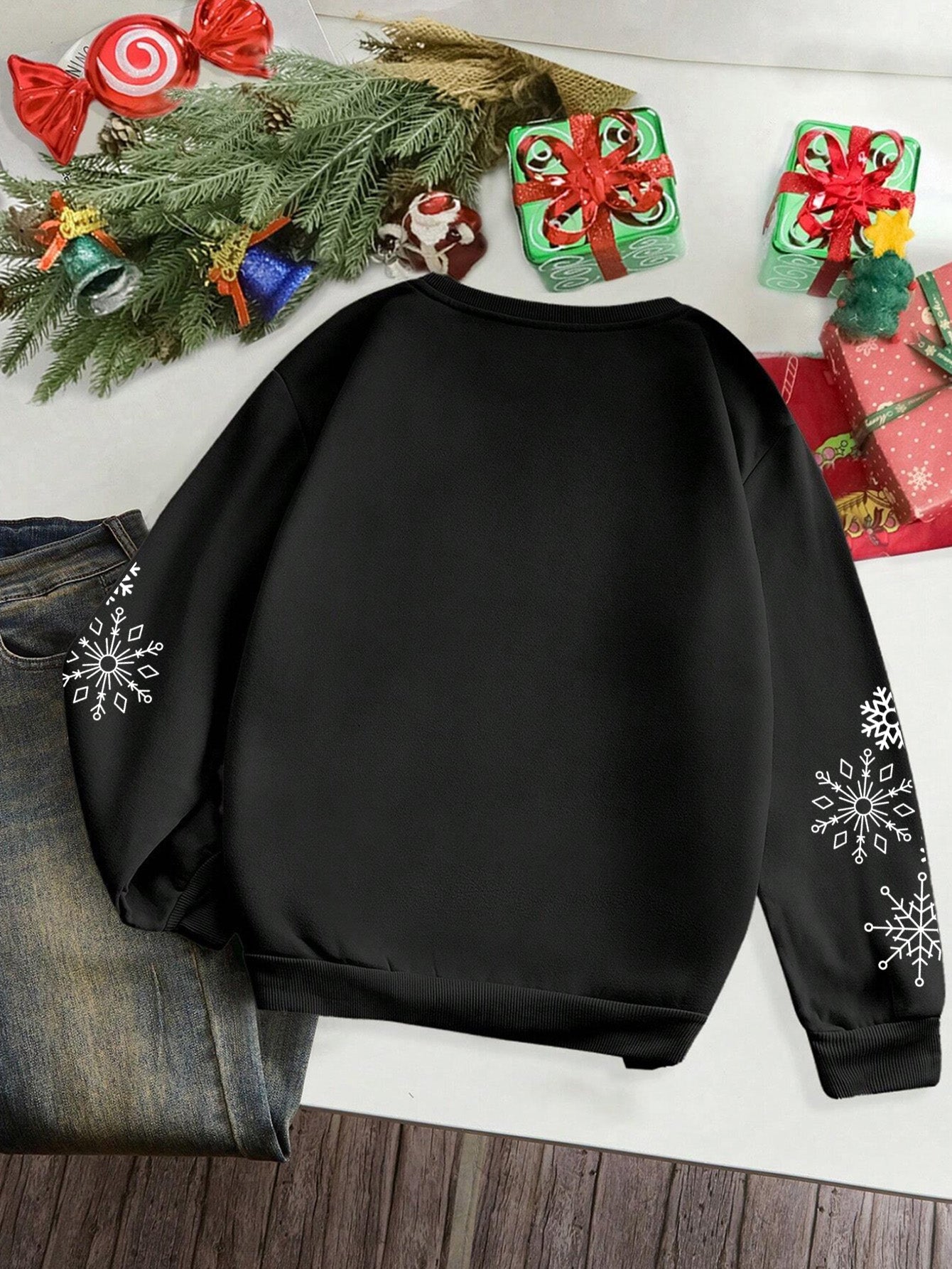 Merry Dachshundmas - Coton Sweater 2025